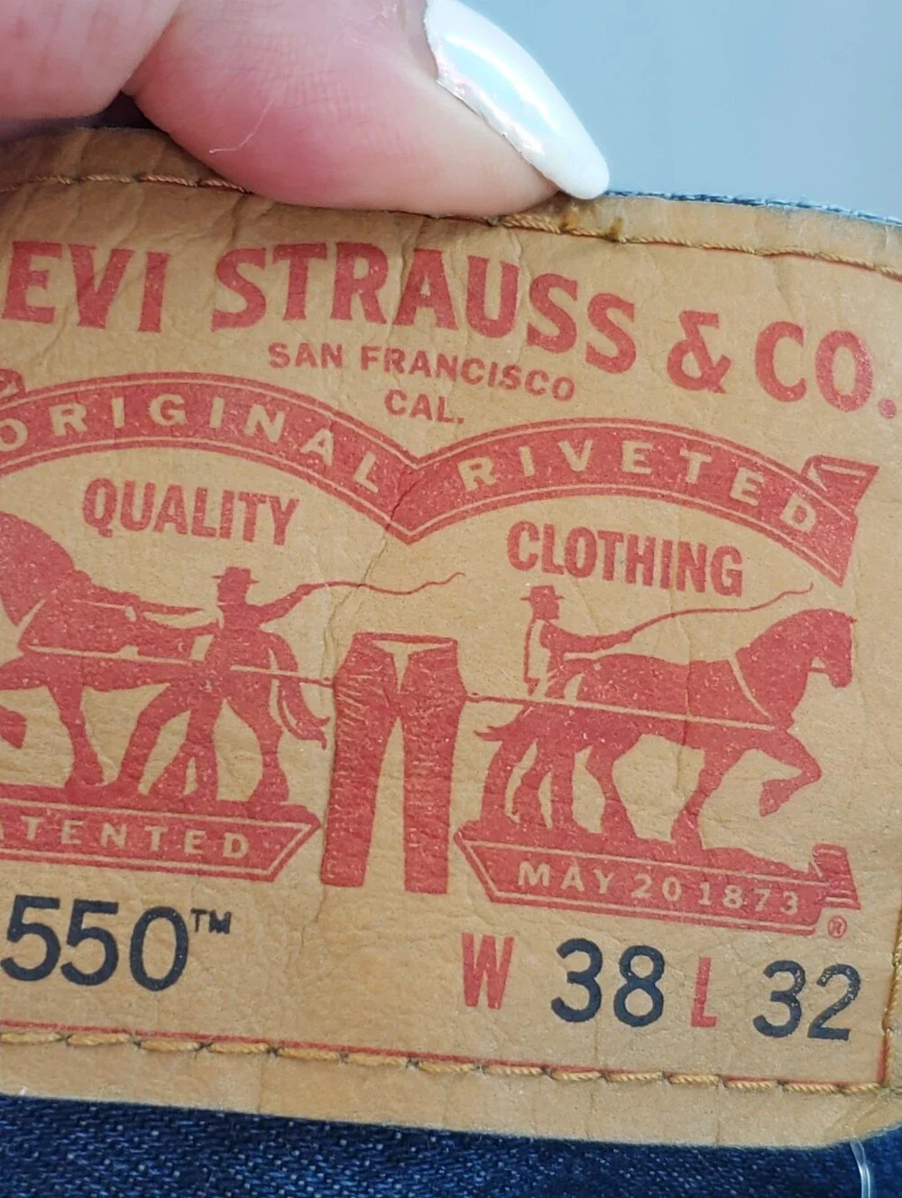 Levi's brand new 550 jeans relaxed fit 38x32